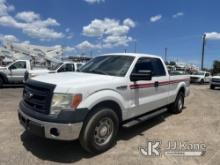2014 Ford F150 Extended-Cab Pickup Truck Runs & Moves) (Body Damage, Paint Damage, Check Engine Ligh