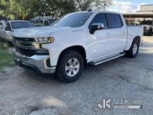 (San Antonio, TX) 2019 Chevrolet Silverado 1500 4x4 Crew-Cab Pickup Truck Runs & Moves) (Multiple Se