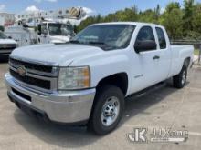 (Conway, AR) 2011 Chevrolet Silverado 1500 Extended-Cab Pickup Truck Runs & Moves) (Dash is Cracked,