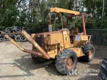 (Sparta, MI) 1989 Case 760 Rubber Tired Trencher Starts, Runs) (Seat damage, unknown hours