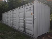 7-12102 (Equip.-Container)  Seller:Private/Dealer 40 FOOT METAL SHIPPING CONTAIN