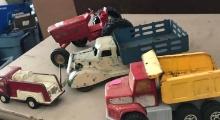 Lot of vintage toys