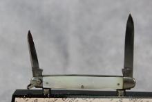 1905-20 CASE BRADFORD PA MOTHER OF PEARL TWO BLADE PEN KNIFE