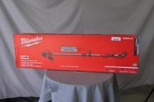 Milwaulkee 2828-21 string trimmer kit with battery