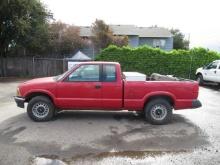 1994 CHEVROLET S-10 4X4 EXTENDED CAB PICKUP