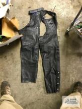 MOTORCYCLE LEATHER CHAPS. XXL.
