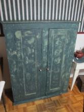 Distressed Finish Rustic Farmhouse Double Door Cupboard