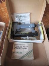 Central Pneumatic 20 Gauge/1/2" Crown Air Stapler and Box of Staples