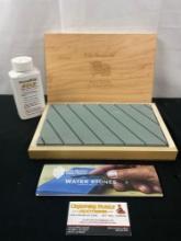 Pride Abrasive Inc 120/320 Grit Waterstone in Wooden Box & HoneRite Gold Additive