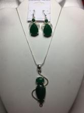 .925 2 1/2" Awesome 2 Tone Green Onyx Drop Pendant W/ Matching 1 1/2" Earrings