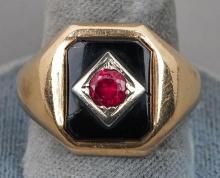 10k Gold Onyx & Red Stone Ring, Sz. 12