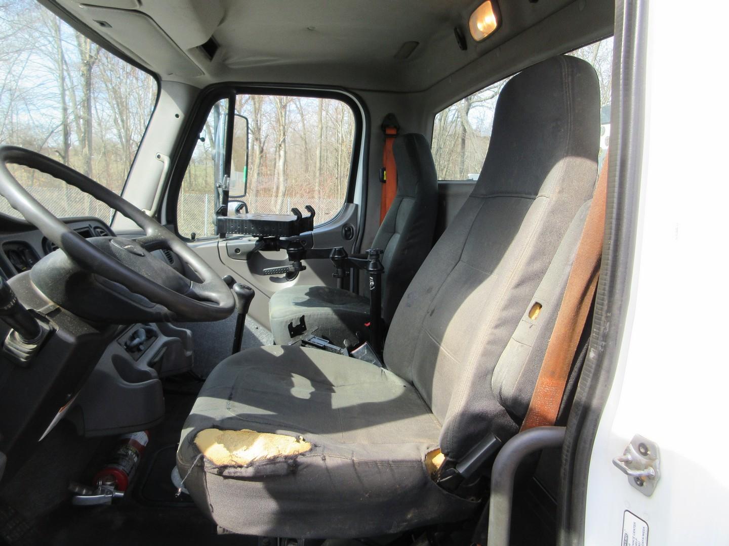 2013 Freightliner M2 S/A Service Truck