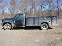 2004 Ford F-550 XL S/A Utility Truck