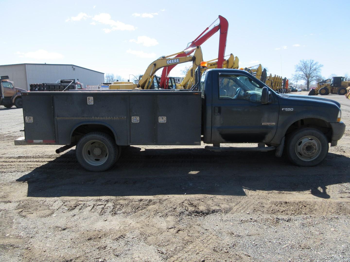 2004 Ford F-550 XL S/A Utility Truck