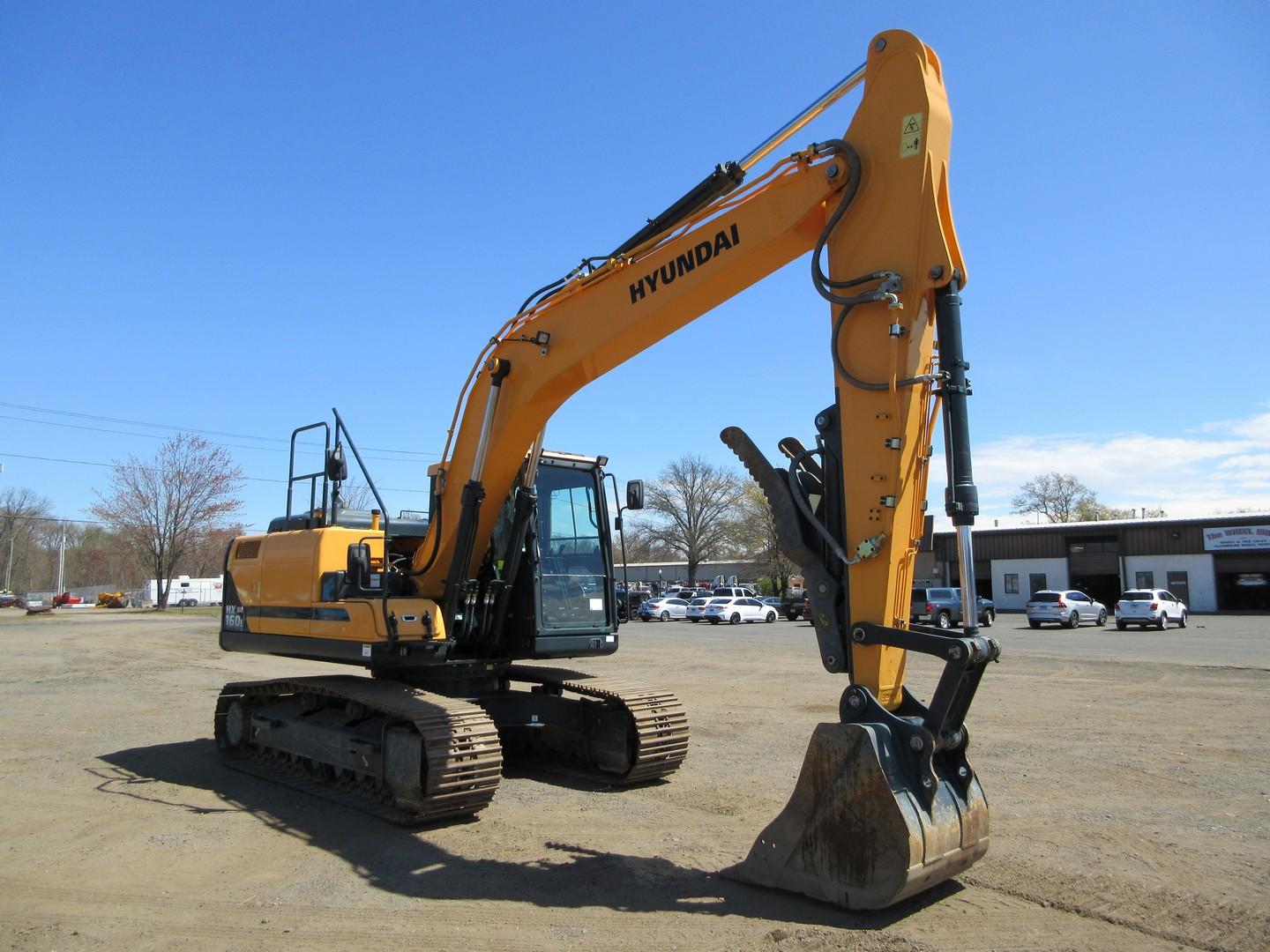 2016 Hyundai HX160L Hydraulic Excavator