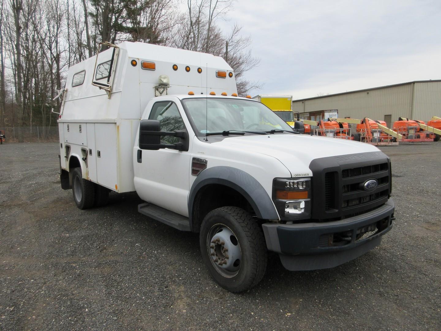 2008 Ford F-450 XL S/A Utility Truck