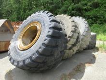 (4) Michelin 35/65R33 Wheel Loader Tires