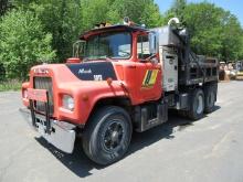 1978 Mack U686T T/A Dump Truck