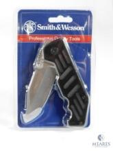 Smith and Wesson Extreme Ops Tactical Folder