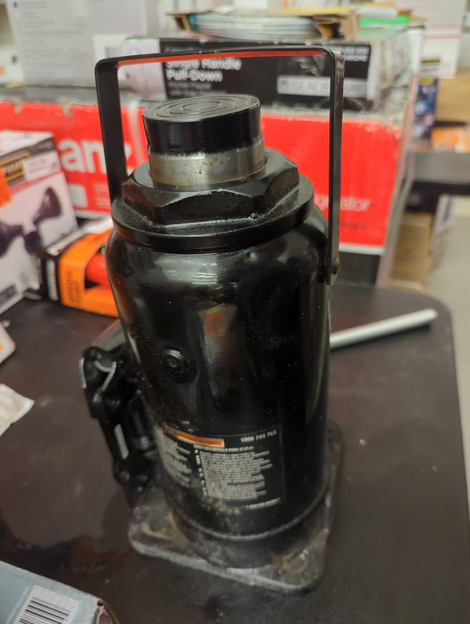 Husky (Damaged) 30-Ton Bottle Car Jack, Retail Price $90, Appears to be Used, Missing Hydrologic