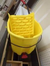Rubber Maid (No Wheels) Commercial WaveBrake 35 Qt. 2.0 Side-Press Mop Bucket with Drain in Yellow,