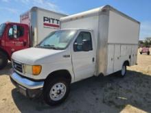 2003 FORD UTILITY TRUCK VN:A03584 powered by 5.4L V8 gas engine, equipped with power steering,