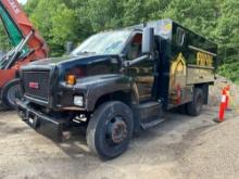 2008 GMC C6500 CHIPPER DUMP TRUCK VN:1GDJ6C1G68F416333 powered by 8.1L gas engine, equipped with 6