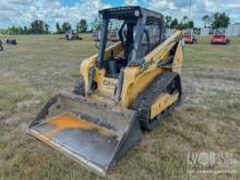 2017 GEHL RT165 RUBBER TRACKED SKID STEER SN:GHLRT165A0D301040 powered by diesel engine, equipped