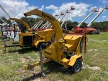 2019 VERMEER BC700XL WOOD CHIPPER VN:1VRC101V1K1002664 powered by gas engine, equipped with 6in.