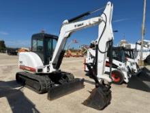 BOBCAT 341 HYDRAULIC EXCAVATOR SN:233212174 powerered by Kubota diesel engine, equipped with Cab,