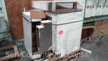 Lot on Pallet of Verona 6-Piece White Cabinet Display