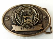 BELT BUCKLE NATIONAL BARROW SHOW AUSTIN MN 1991 LIMITED EDITION #48 OF 100 DIST BY HOWE ADV