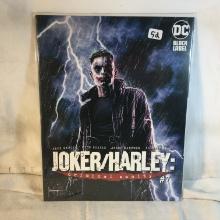Collector Modern DC Comics Joker/Harley Criminal Sanity Black Label Comic Book No.7