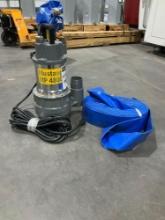 UNUSED 2in SUBMERSIBLE MUSTANG PUMP MP4800 WITH APPROX 50ft HOSE