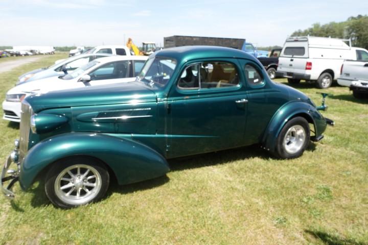 #8201 1937 CHEVY COUPE HOT ROD 4 SPEED SHOWING 33043 MILES ROCKET ALUM WHEE