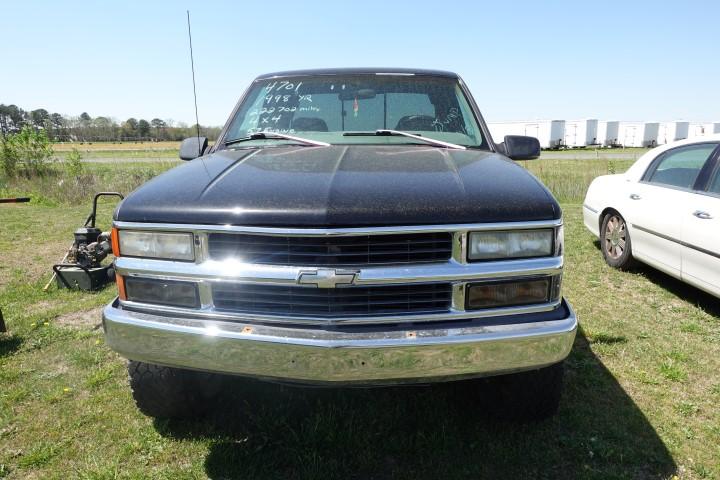 #4701 1998 CHEVROLET 1500 4 WD GAS EXT CAB 222702 MILES AM FM CD PLAYER CLO