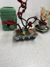 Decorative pottery includes bonsai replica