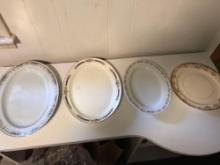 4 Serving Dishes