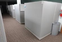 4 OFFICE CUBICLES W/DESK & CABINETS X1