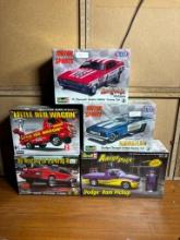 Group of Five Plastic Model Kits - Revell and Lindberg Classic Cars