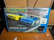 ScaleXtric Stock Car Challenge Slot Car Set