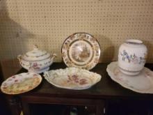 Edelstein tourine, Royal Albert plate and assorted early china platters, plates