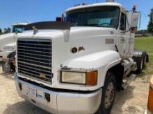 1998 Mack 13 sp Eaton Fuller shows 137,871 miles not actual