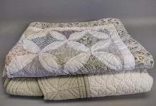 2 Quilted Throw Blankets