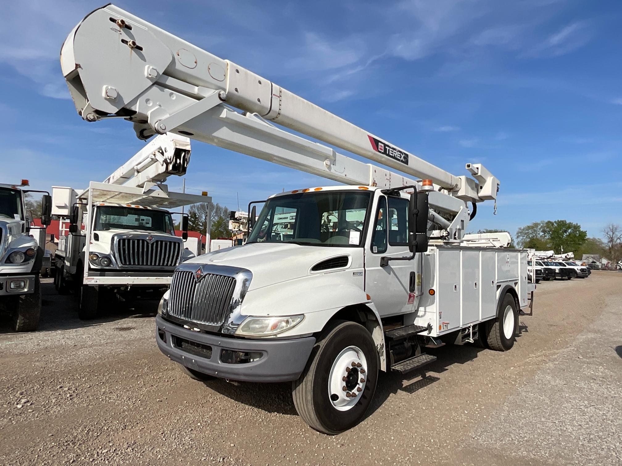 2013 International 4300 Bucket Truck