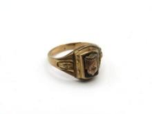 Vintage Williamstown 10K Yellow Gold Class Ring